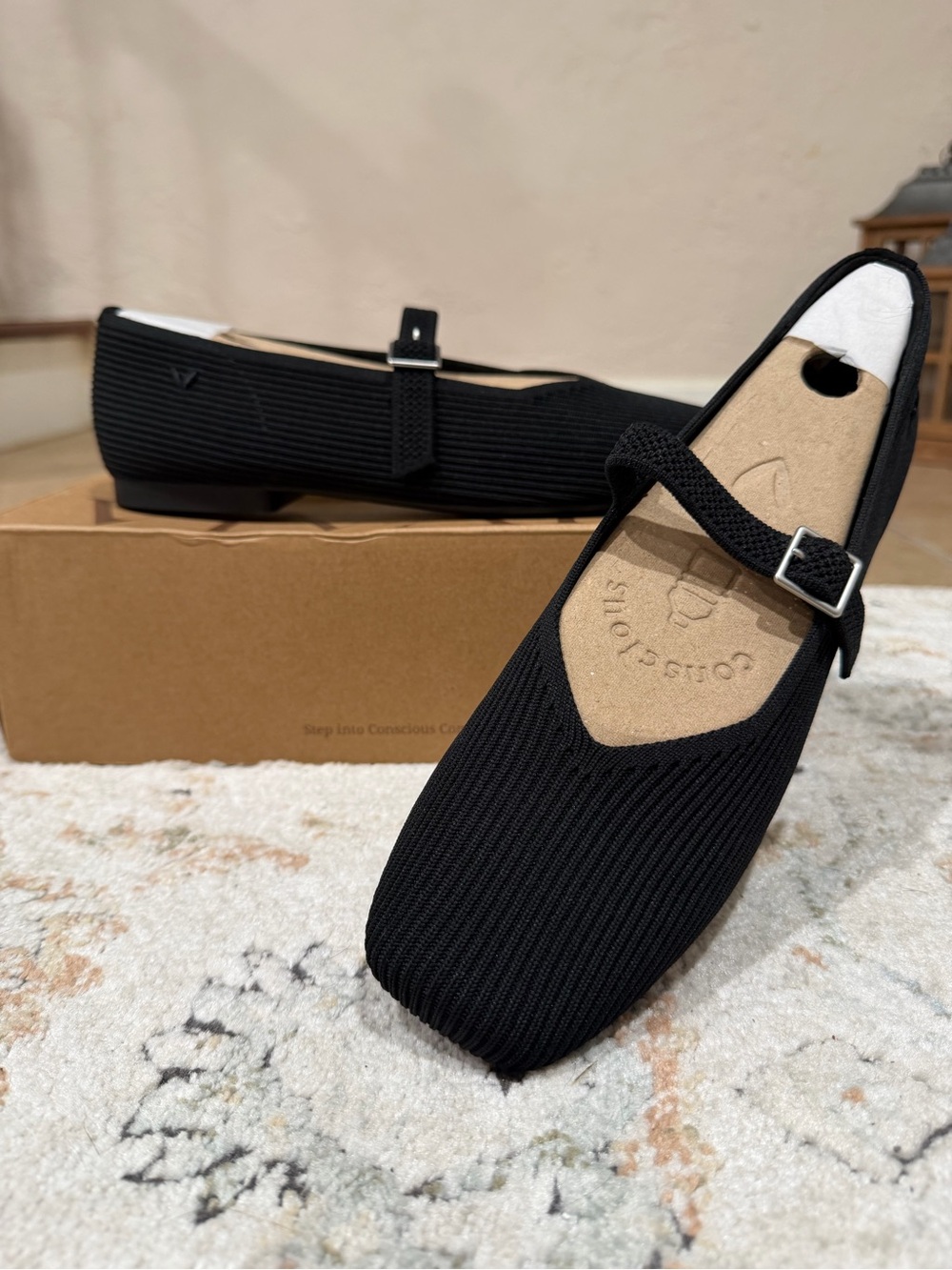 Vivaia Margot Mary Jane flats